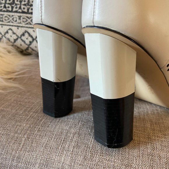 CALVIN KLEIN LASER CUT PEEP TOE BOOTIES SZ 8.5 - Picture 4 of 4